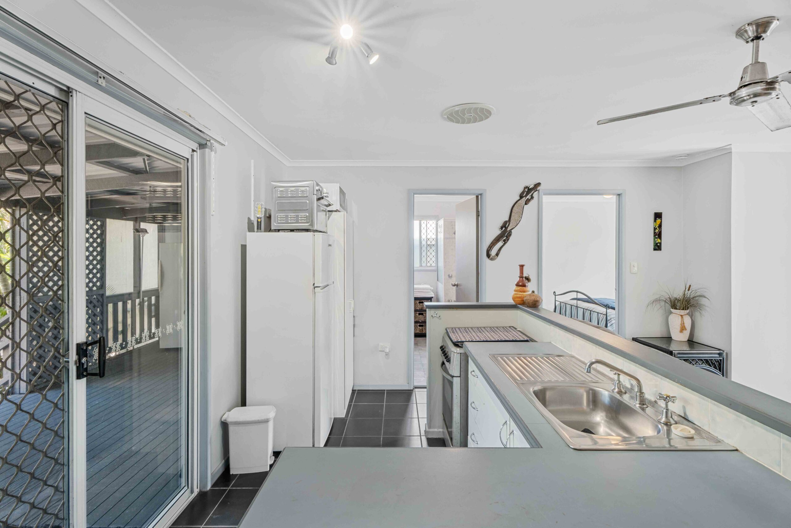 120 Limpus Street, URANGAN, QLD 4655 AUS