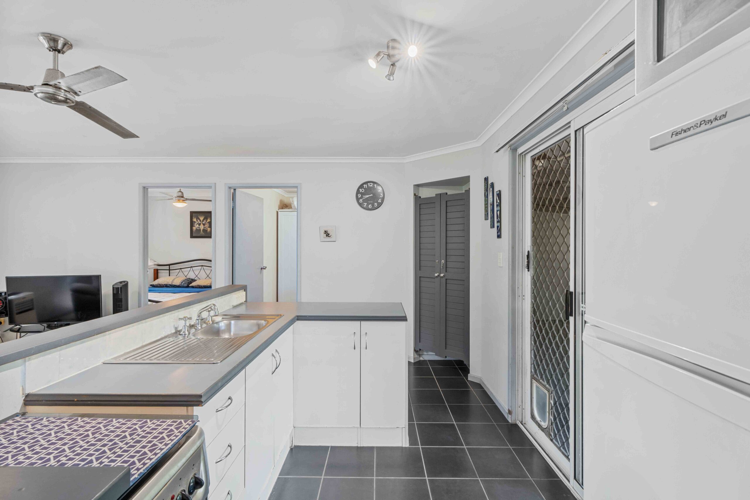 120 Limpus Street, URANGAN, QLD 4655 AUS