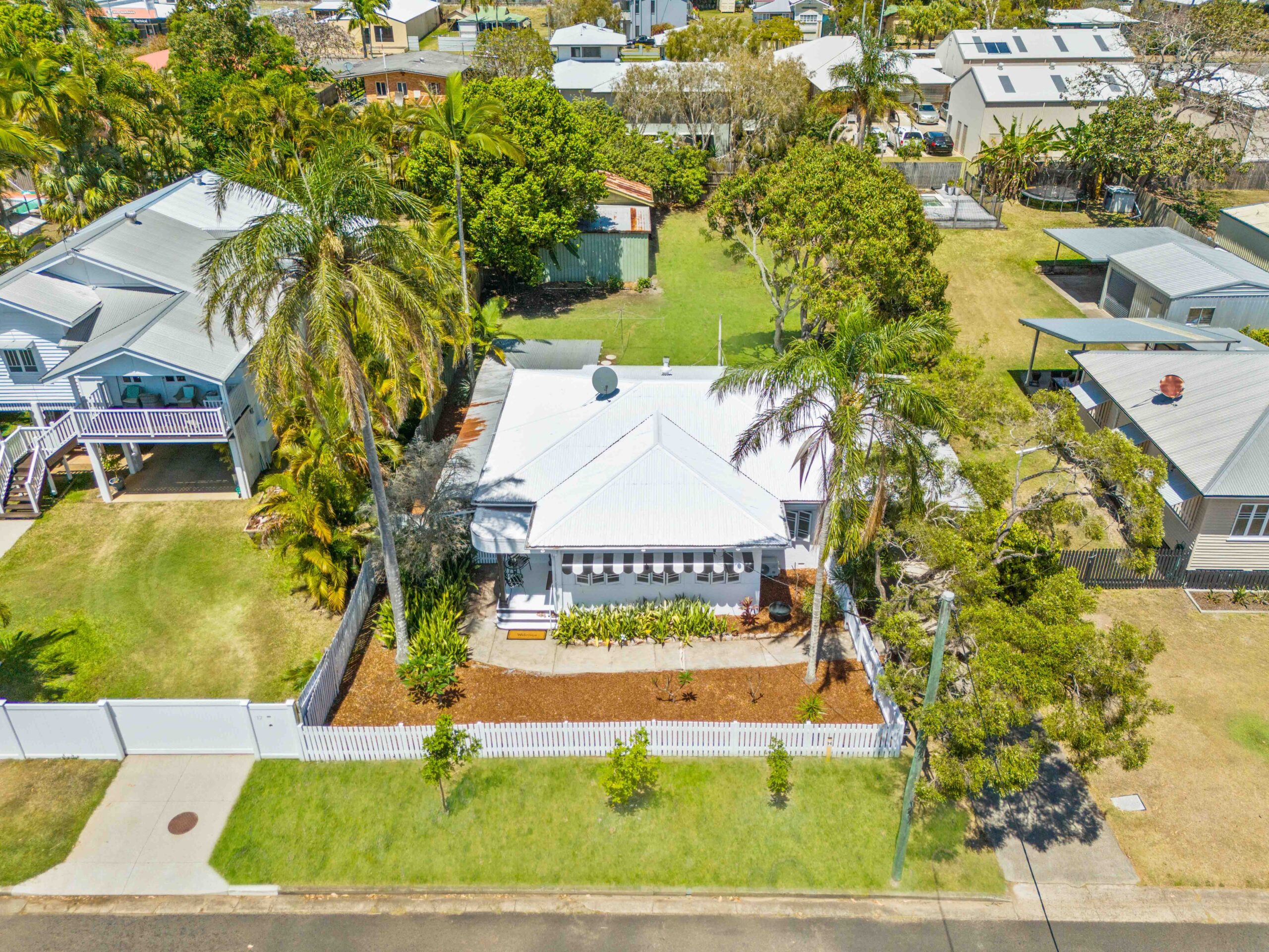 15 Scarborough Street, SCARNESS, QLD 4655 AUS