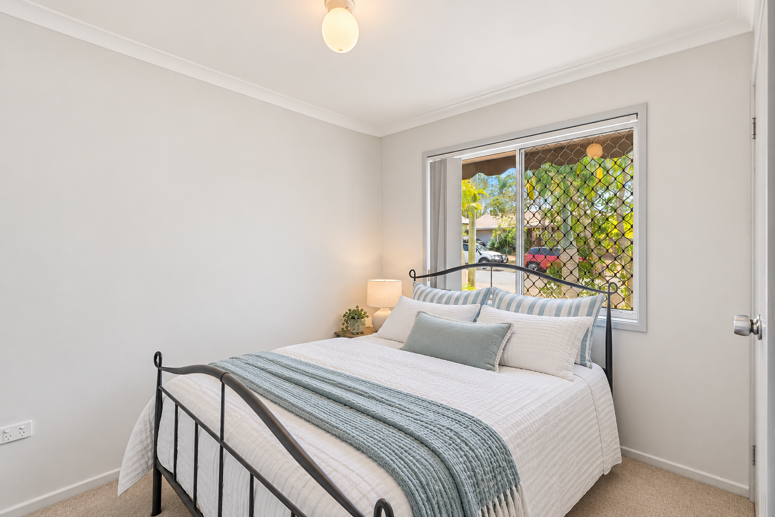 120 Limpus Street, URANGAN, QLD 4655 AUS