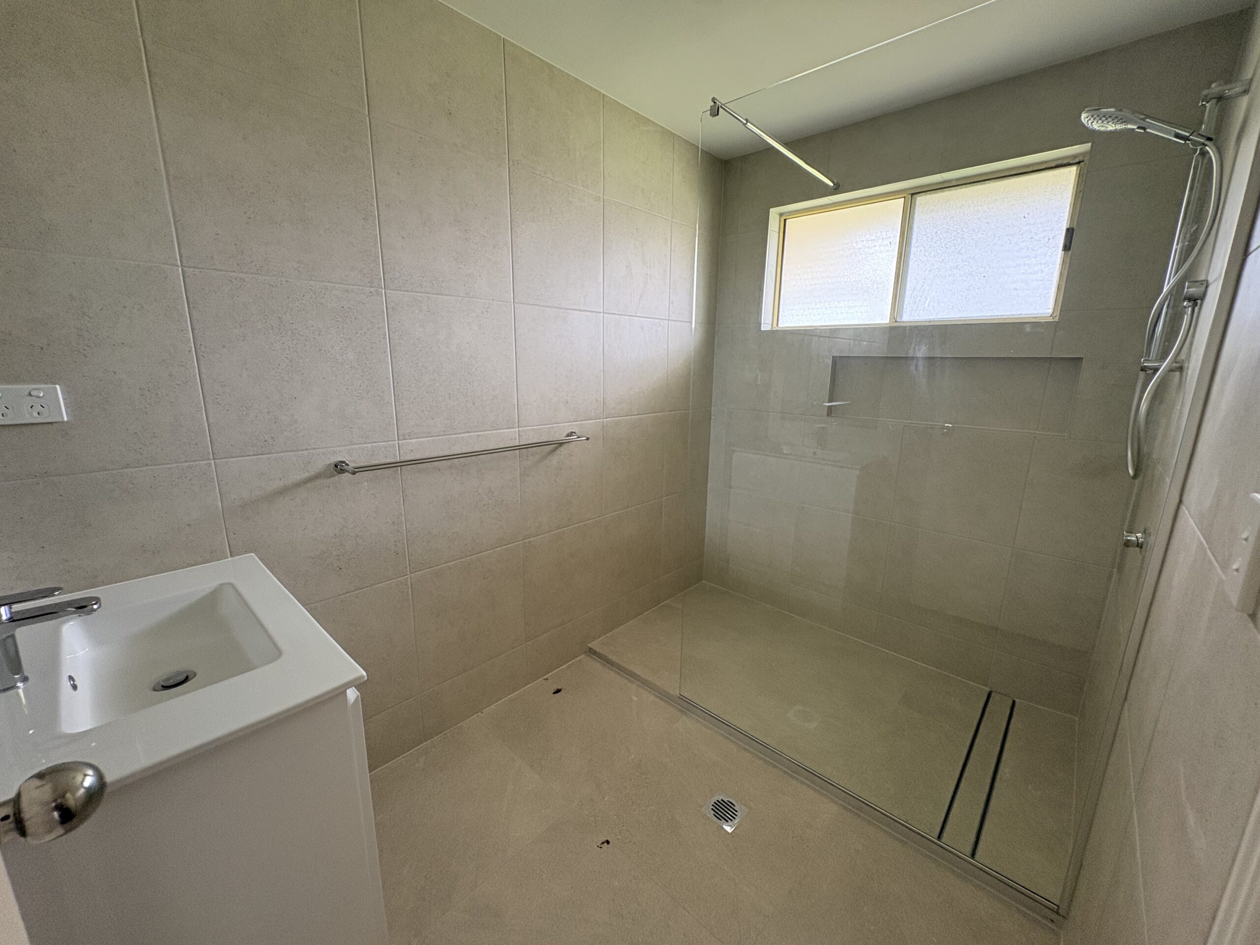 24 Cedar Crescent, KAWUNGAN, QLD 4655 AUS