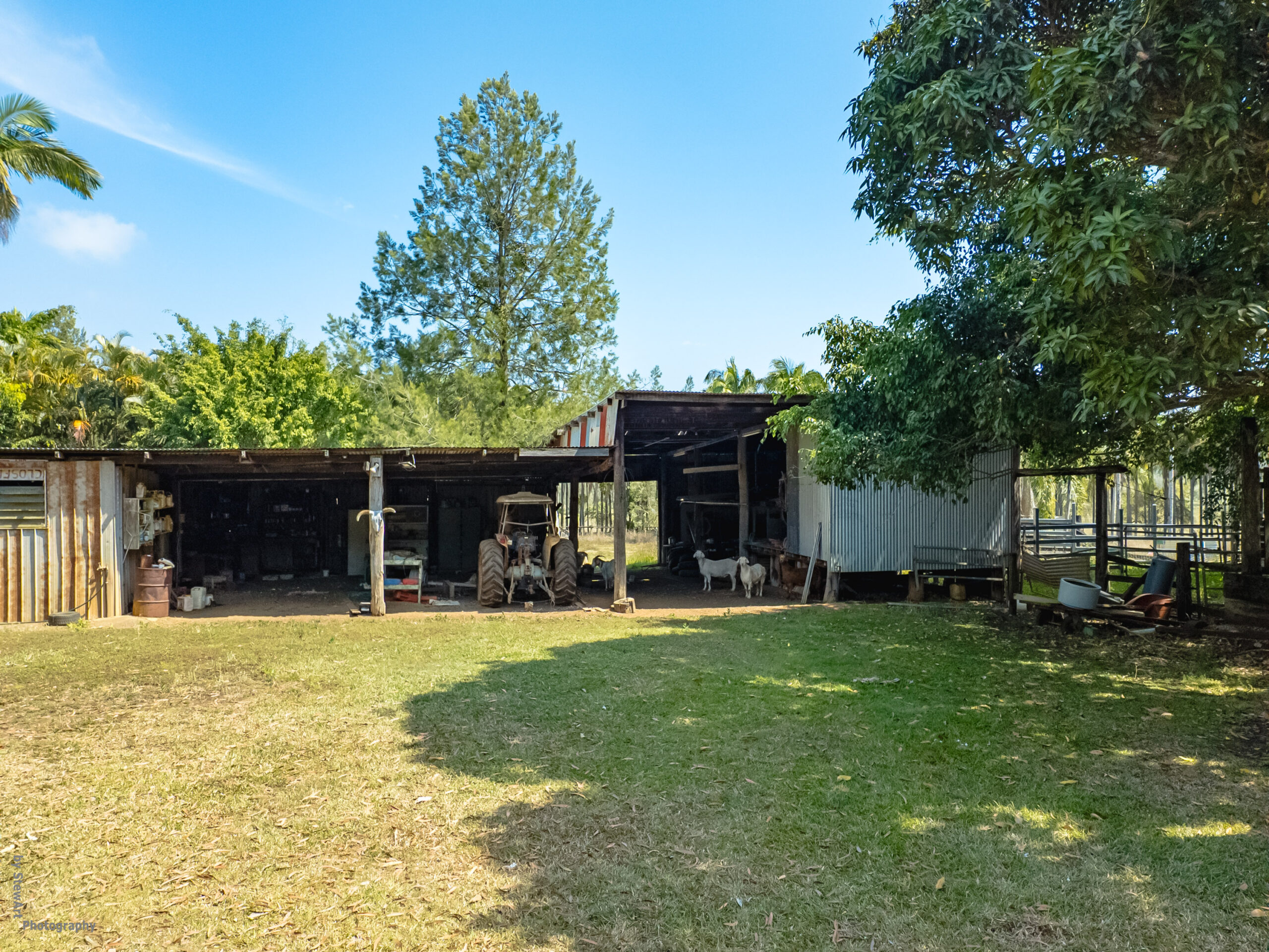 176 Woods Road, NIKENBAH, QLD 4655 AUS