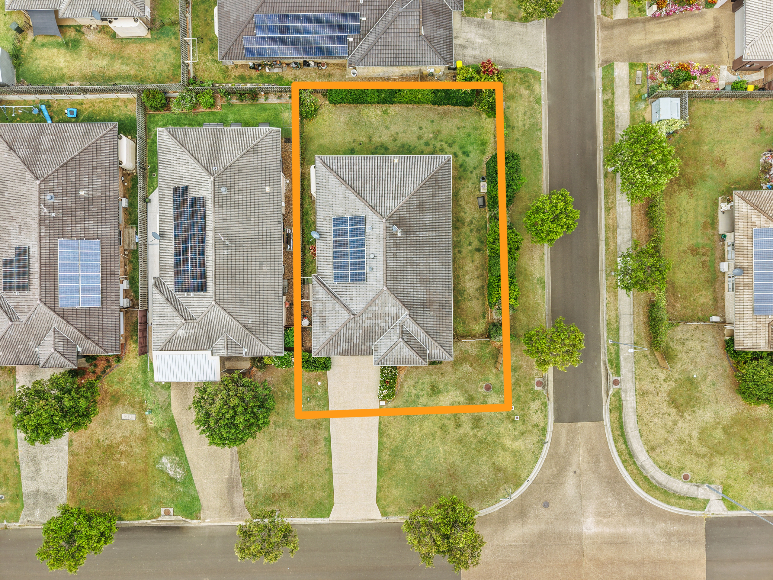 2 Oxley Circuit, URRAWEEN, QLD 4655 AUS