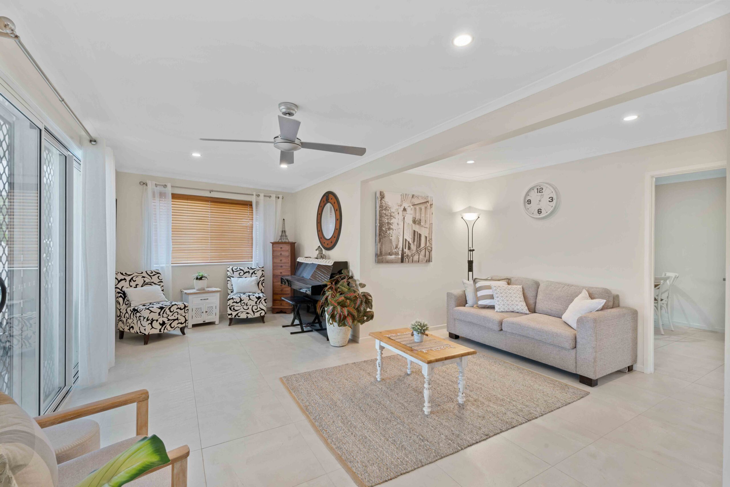 1 Crescent Street, URANGAN, QLD 4655 AUS