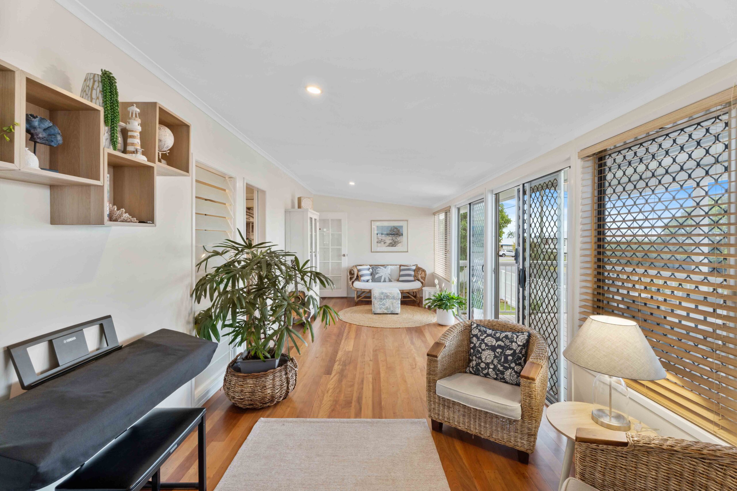 1 Crescent Street, URANGAN, QLD 4655 AUS