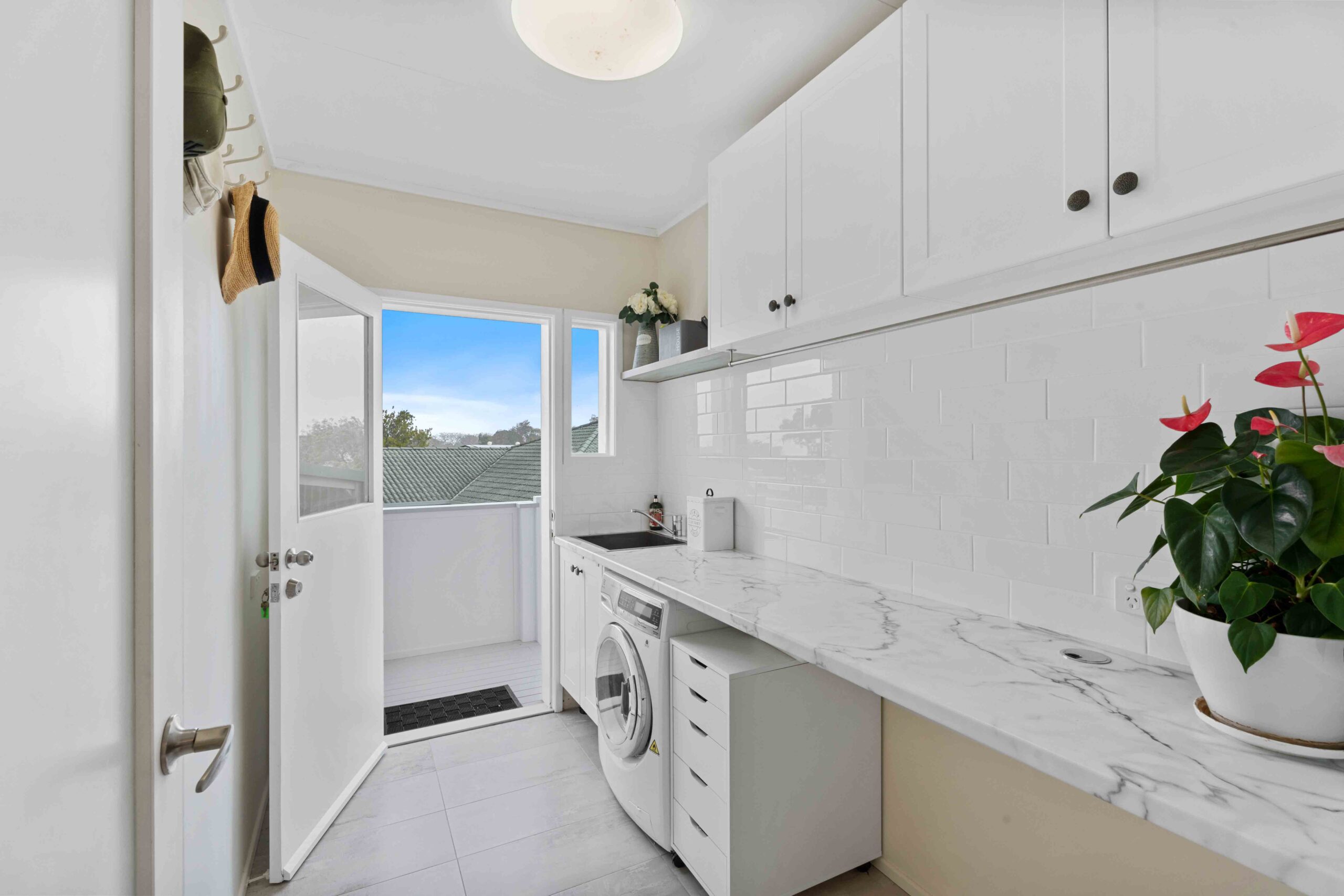 1 Crescent Street, URANGAN, QLD 4655 AUS