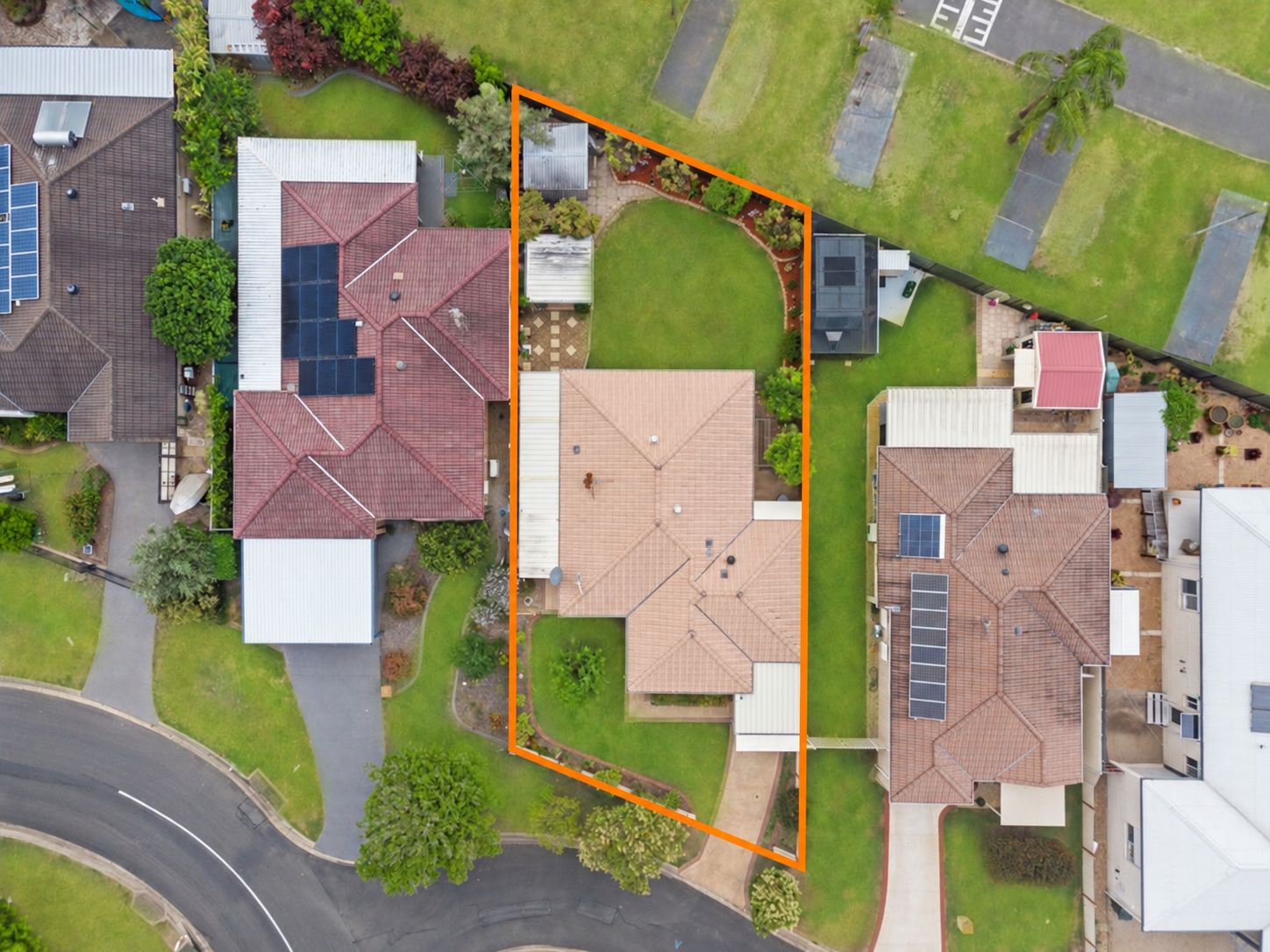 2 Brooke Court, TORQUAY, QLD 4655 AUS
