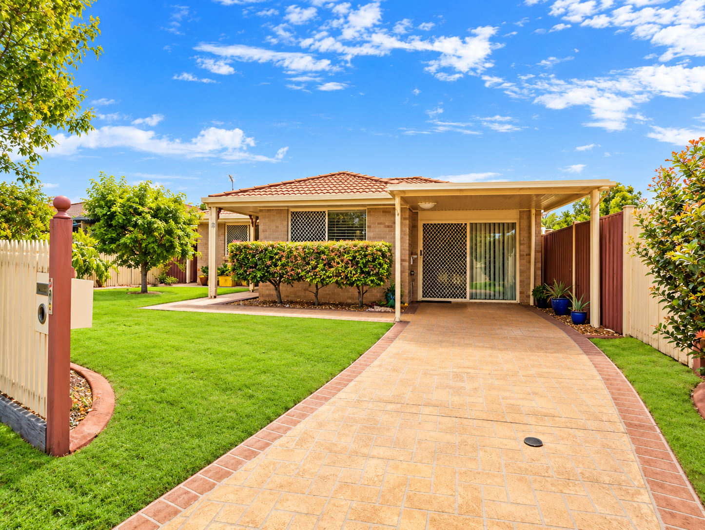 2 Brooke Court, TORQUAY, QLD 4655 AUS