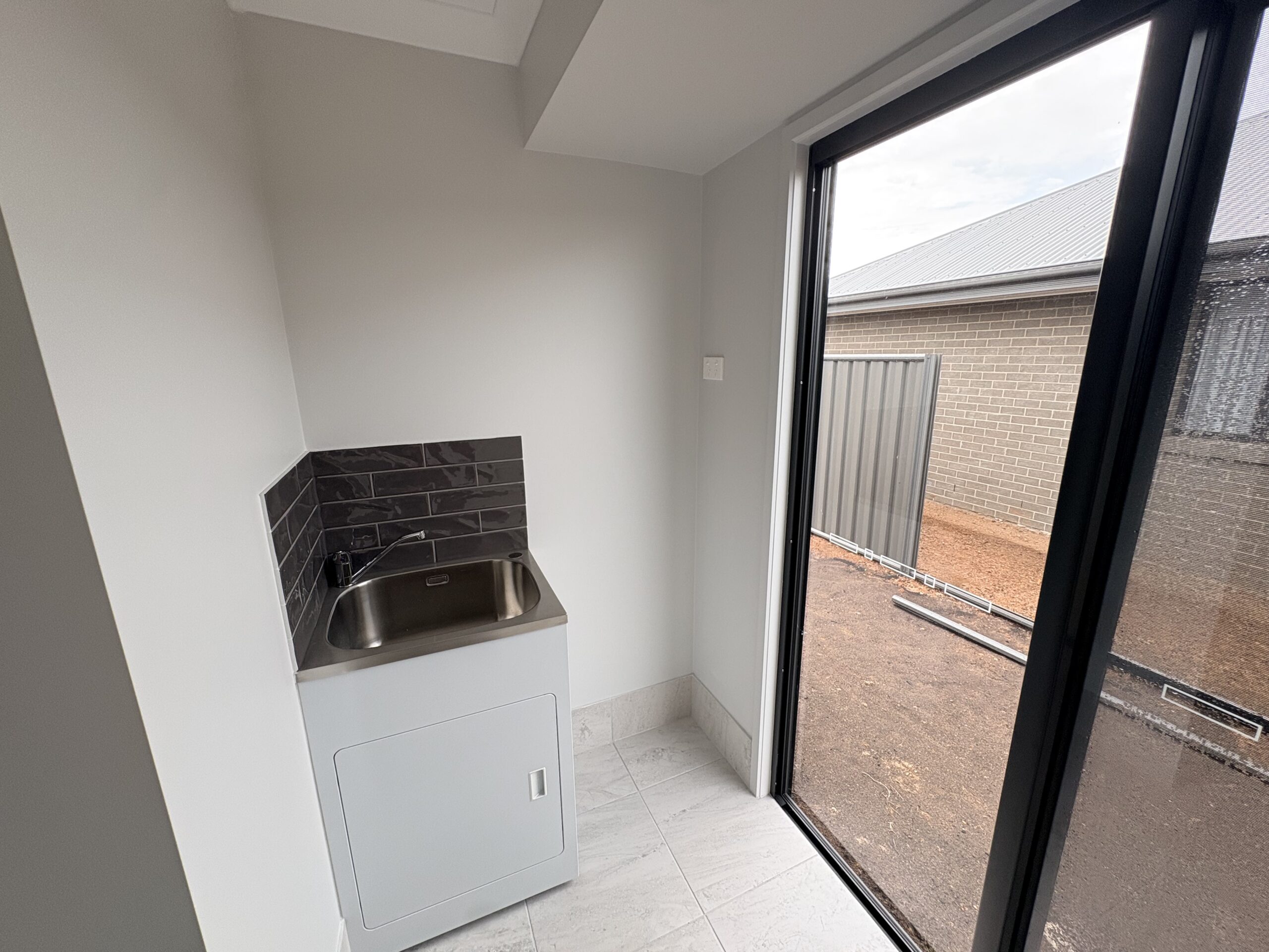 4 Cudgerie Street, WONDUNNA, QLD 4655 AUS