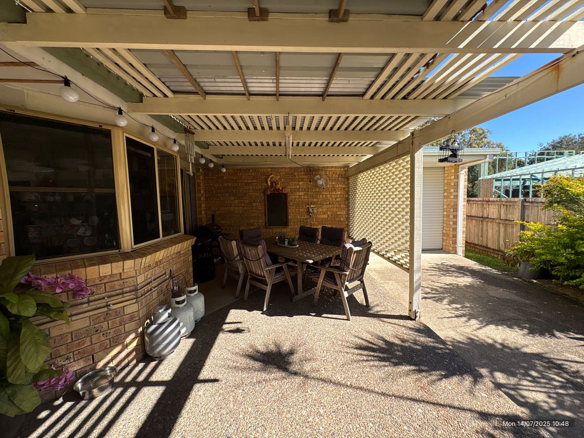 64 Robert Street, URANGAN, QLD 4655 AUS