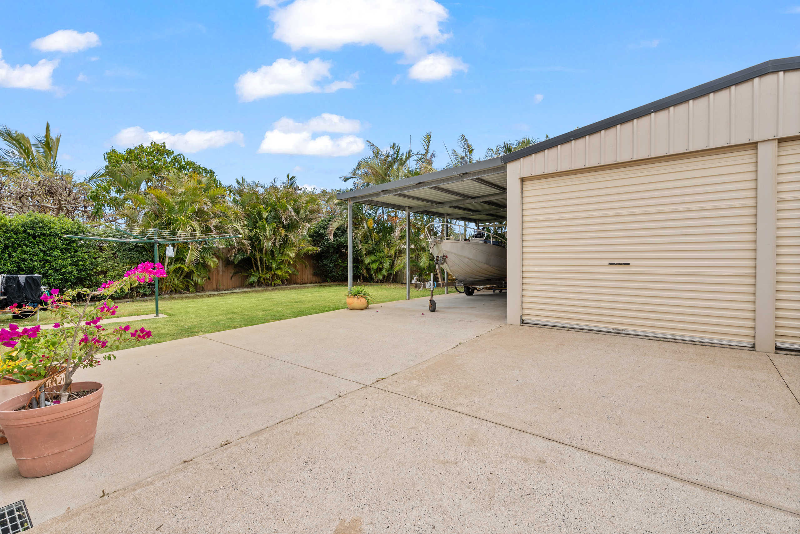 101 Martin Street, POINT VERNON, QLD 4655 AUS