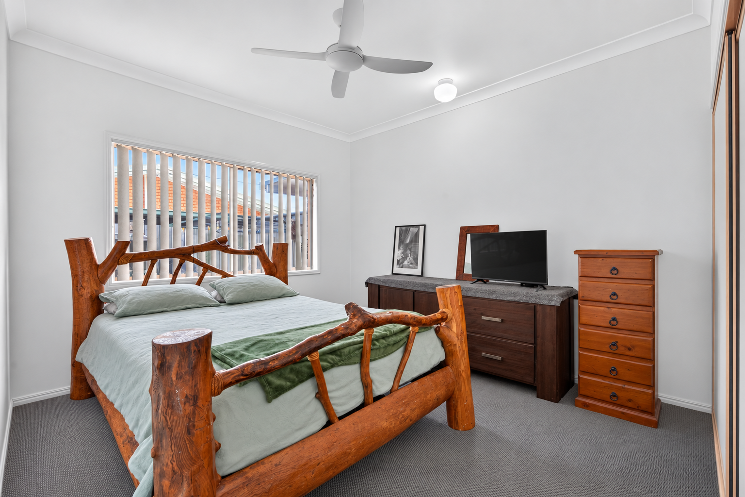 2/119 Freshwater Street, TORQUAY, QLD 4655 AUS