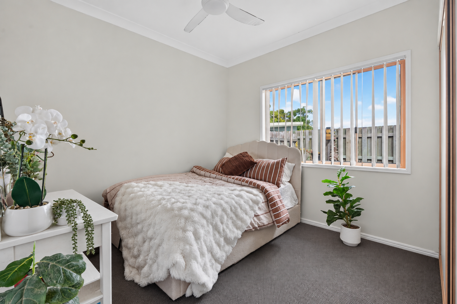 2/119 Freshwater Street, TORQUAY, QLD 4655 AUS