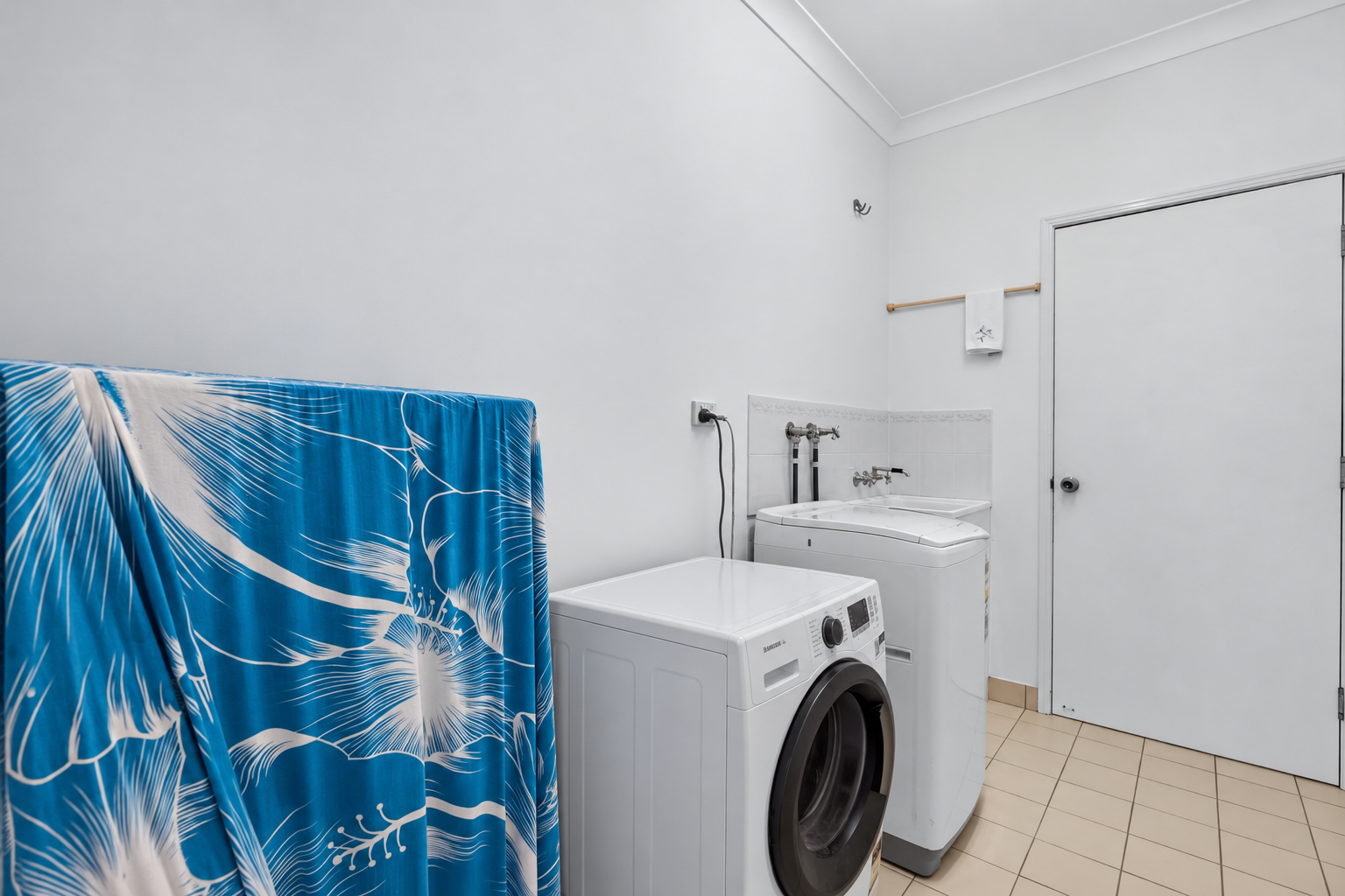 2/119 Freshwater Street, TORQUAY, QLD 4655 AUS
