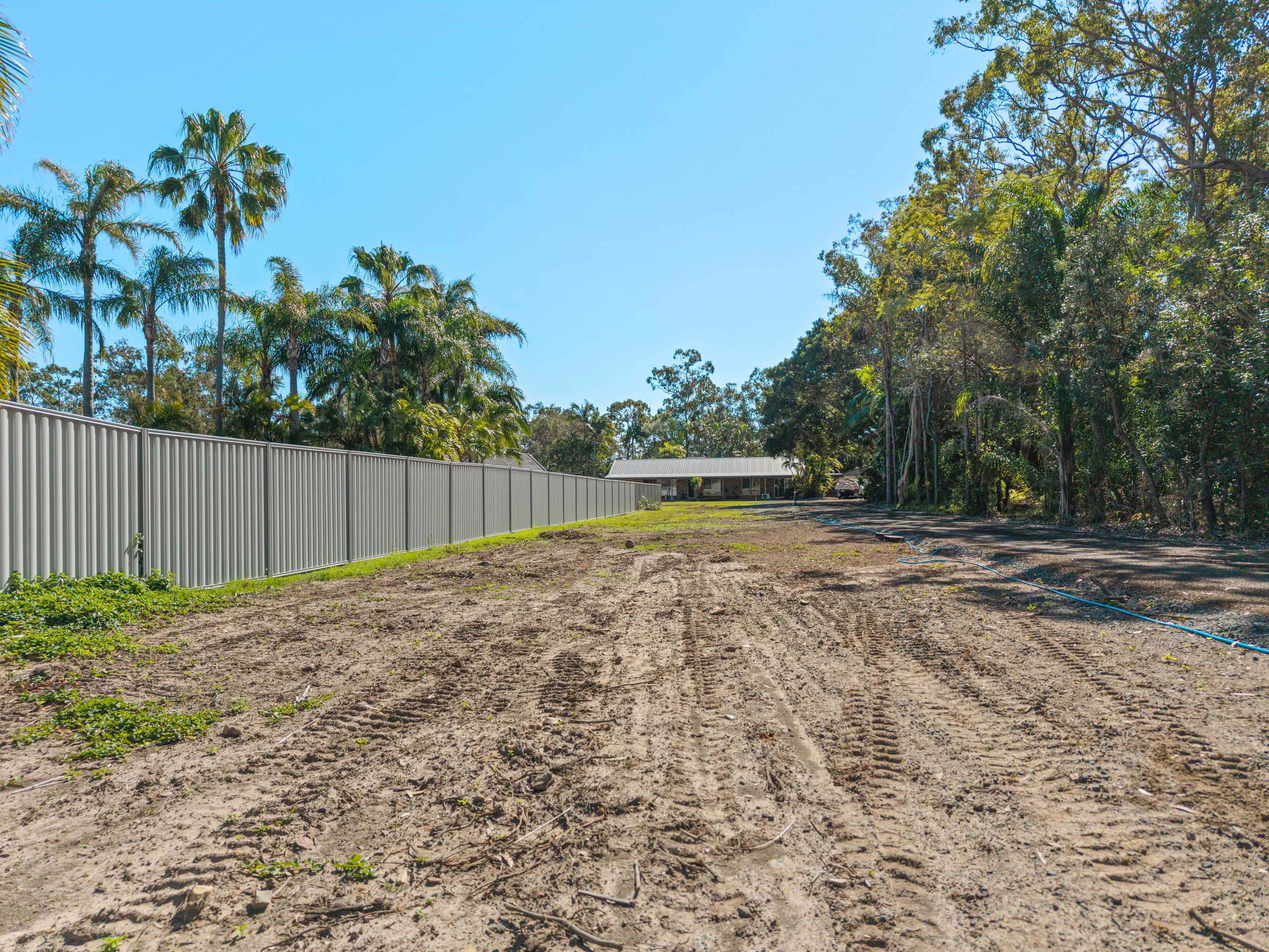 2 15 Wellington Crescent, WONDUNNA, QLD 4655 AUS